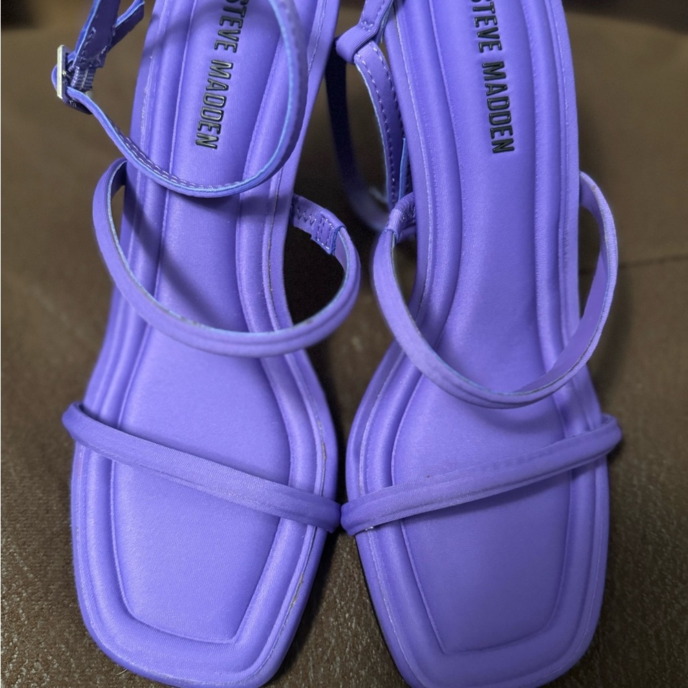 Steve Madden Lavender Strappy Heels - Picture 1 of 4
